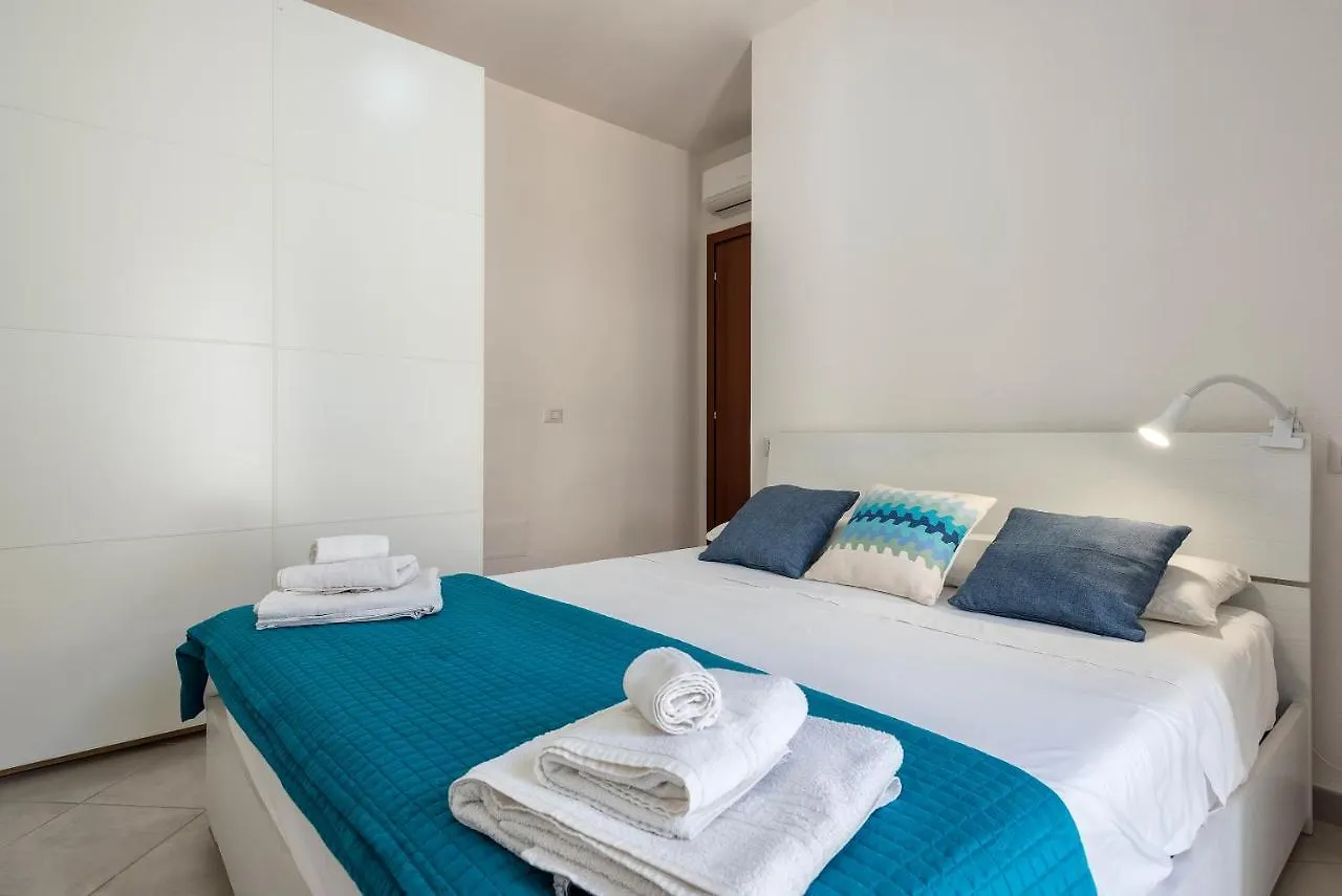 Tidy House Apartment Alghero 0*,